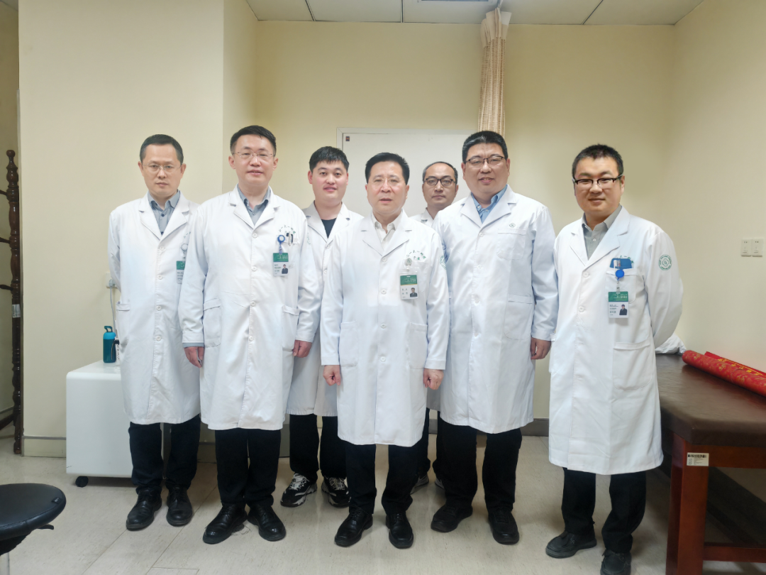 山东医学科技奖——医学科技进步奖 一等奖：多模态AI与大数据协同驱动的胸部肿瘤诊疗体系的建立与应用