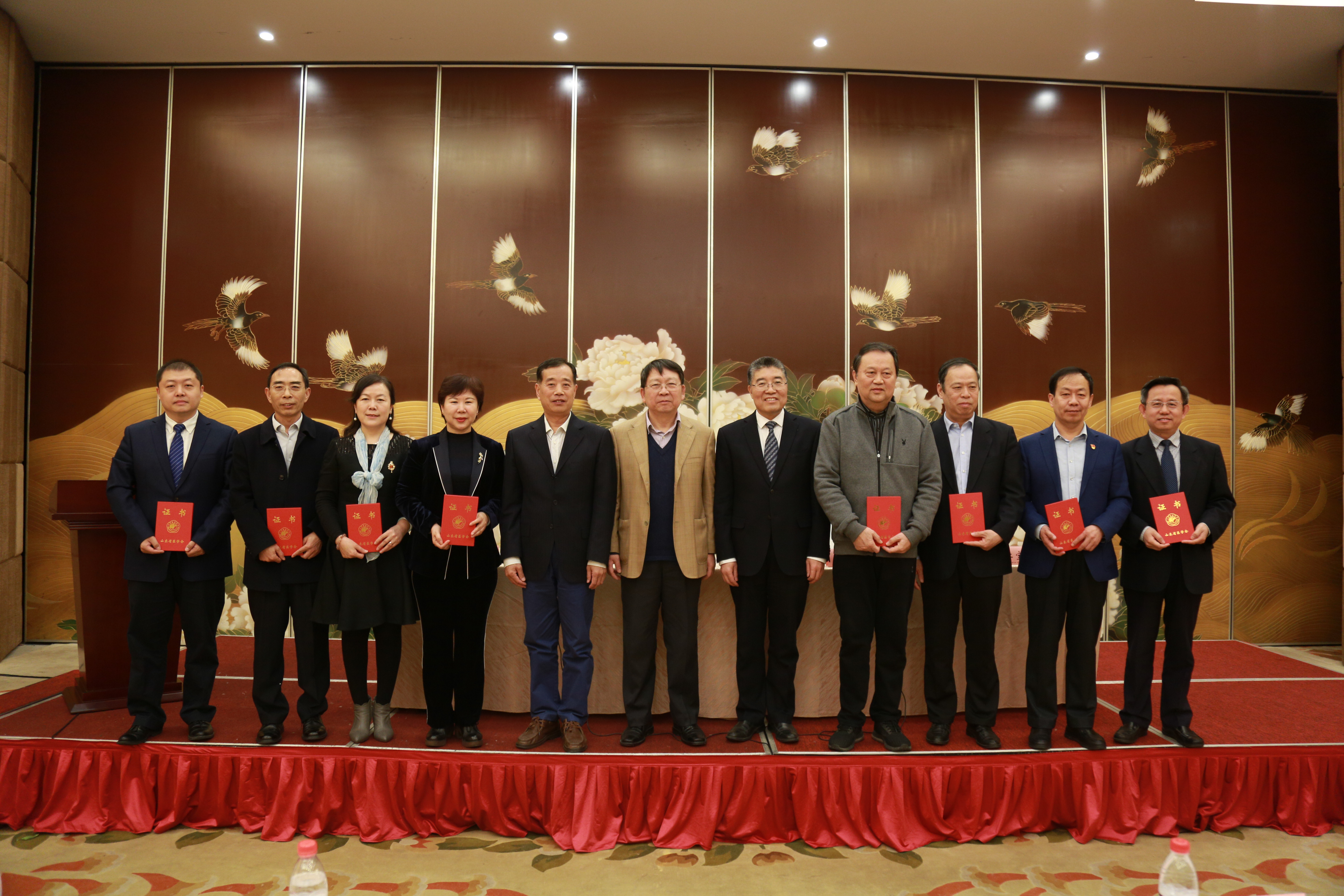 山东省医学会肺癌多学科联合委员会第一次全体委员会暨成立大会在济召开