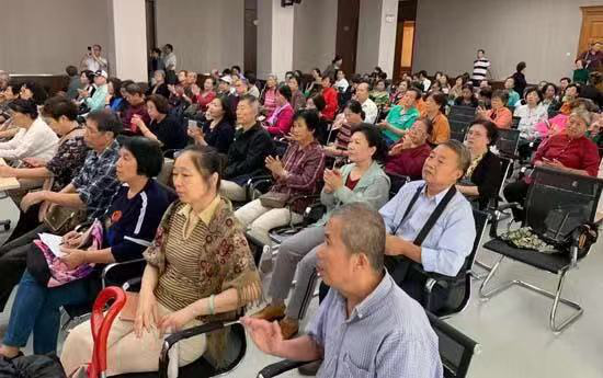 第156期山东科学大讲堂“关注老年健康、拥有健康心脏”活动在山东老年大学举行