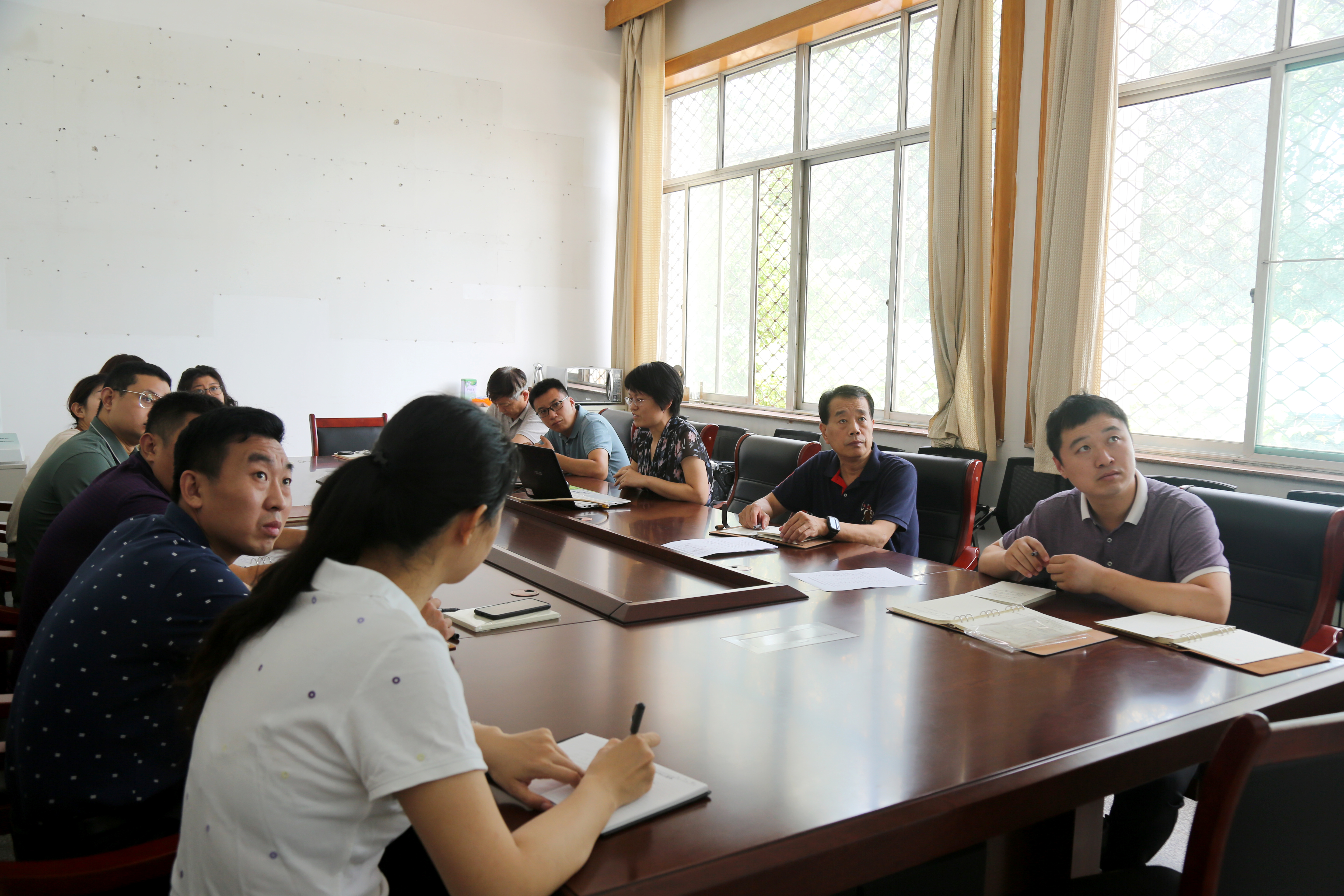 省医学会党支部开展“我来讲党课”活动