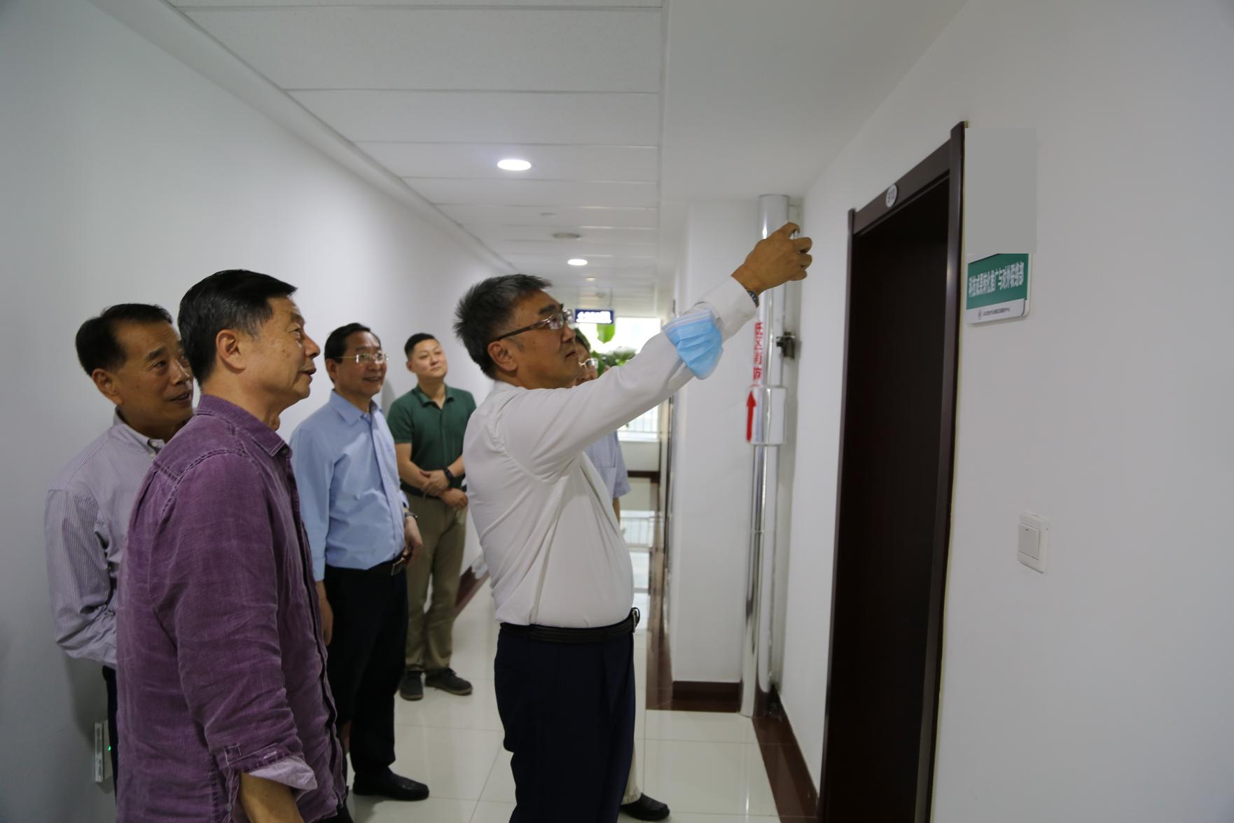 bc855284eba2f20a80a4e1737f7ac9b