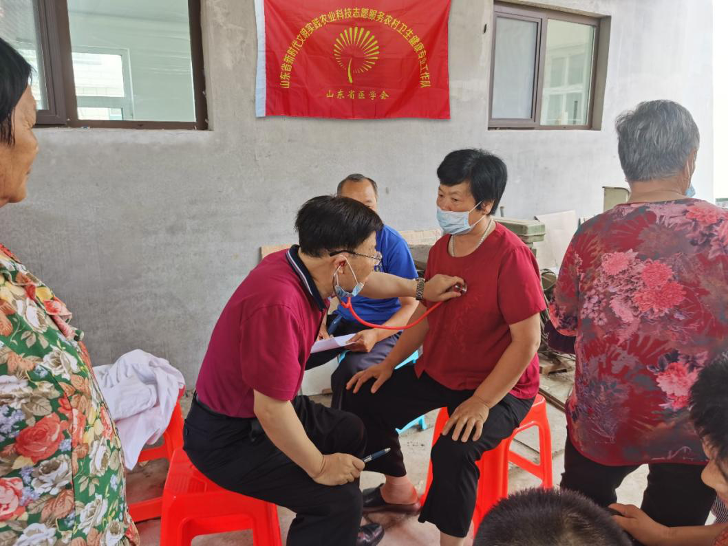 山东省医学会成功举办心房颤动流调筛查公益活动