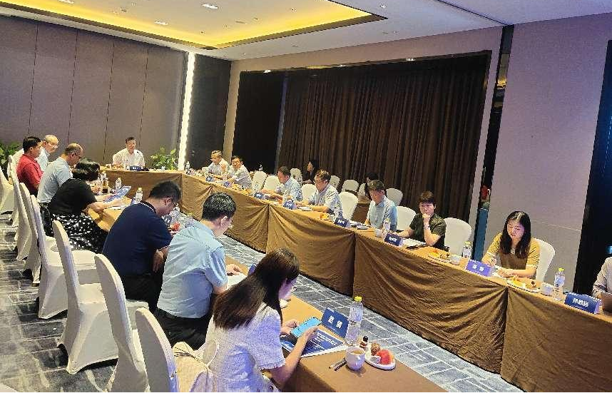 山东省医学会齐鲁专项多中心研究项目--“基于真实世界大数据队列优化敏感突变NSCLC患者治疗方案”启动会顺利召开