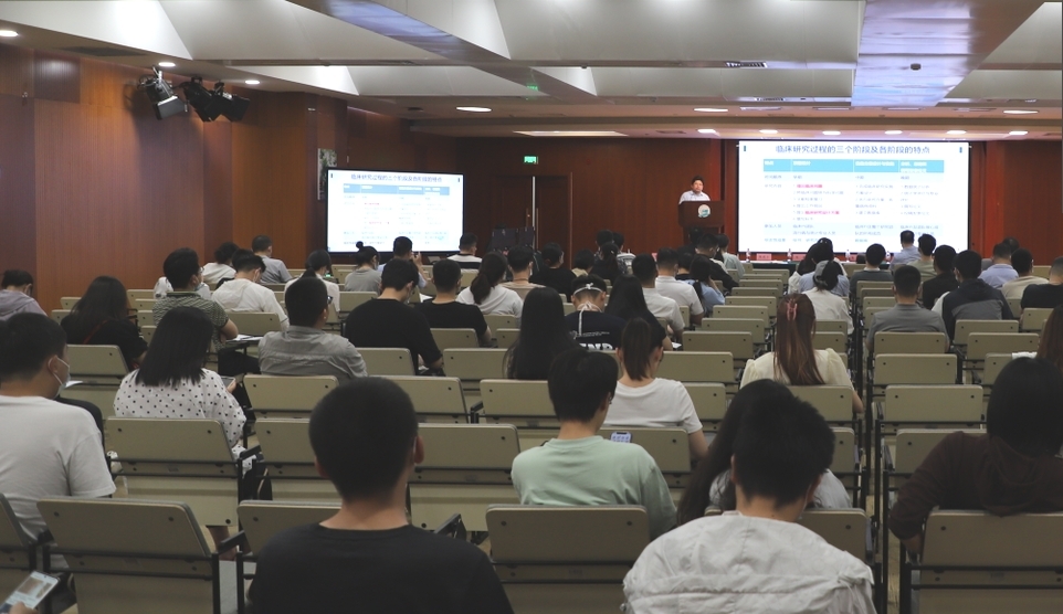 大兴调查研究之风，做好会员精准服务——山东省医学会“会员服务直通车”系列第一期暨“青英会萃”青年医师科研工作交流研讨会在潍坊召开