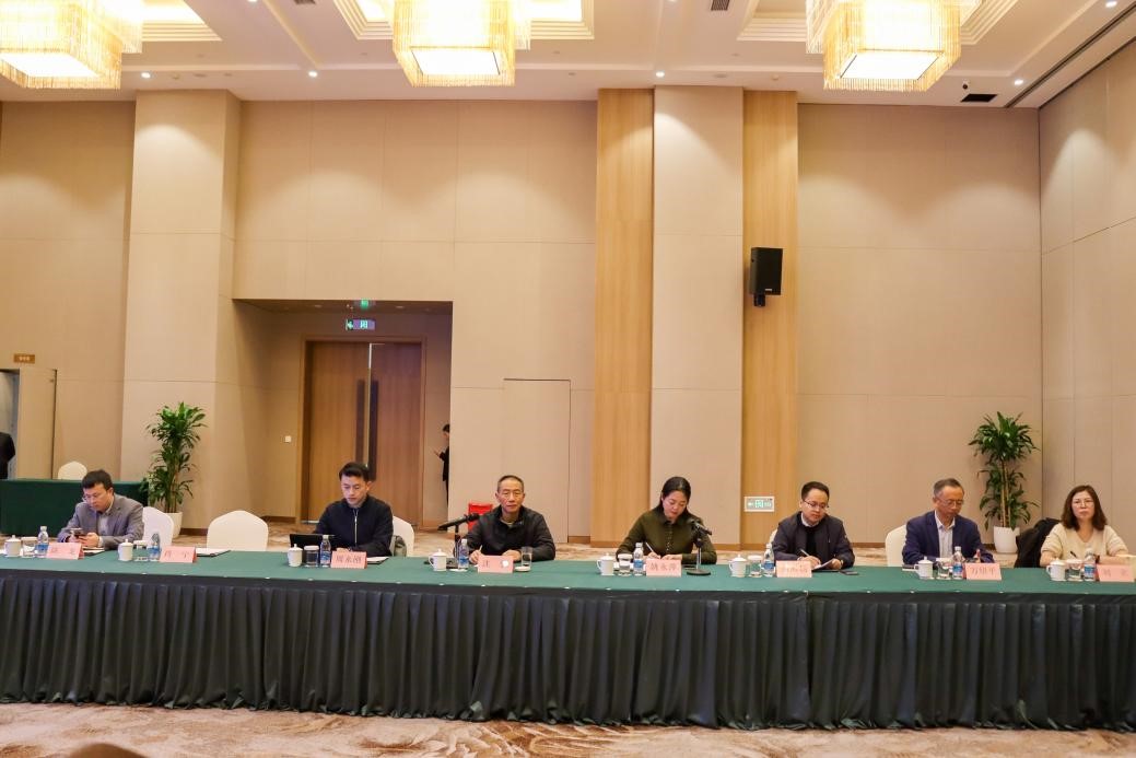 袭燕会长一行到四川省医学会考察交流并签署战略合作协议