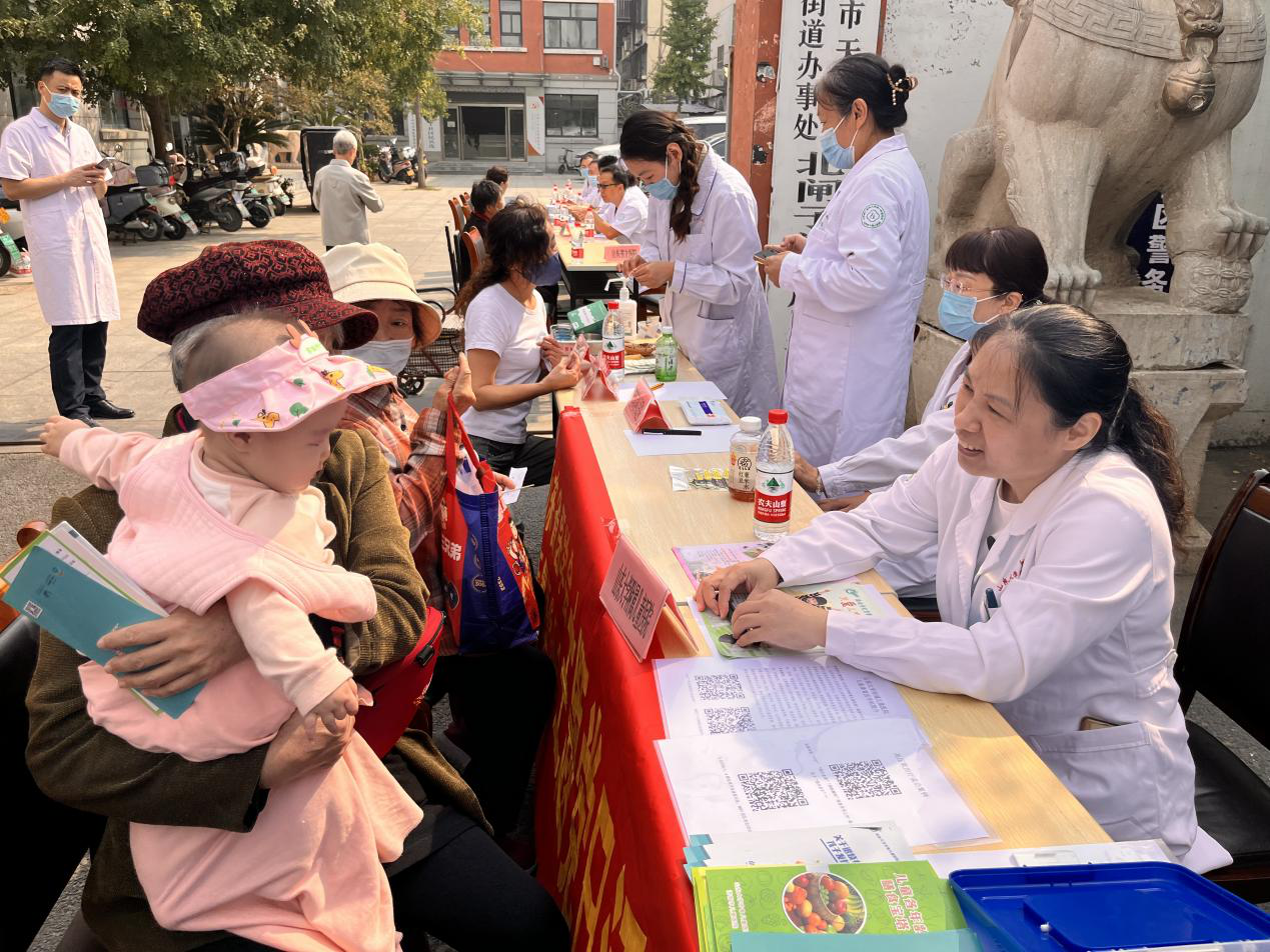 山东省医学会高压氧医学分会开展系列科普义诊主题党日活动